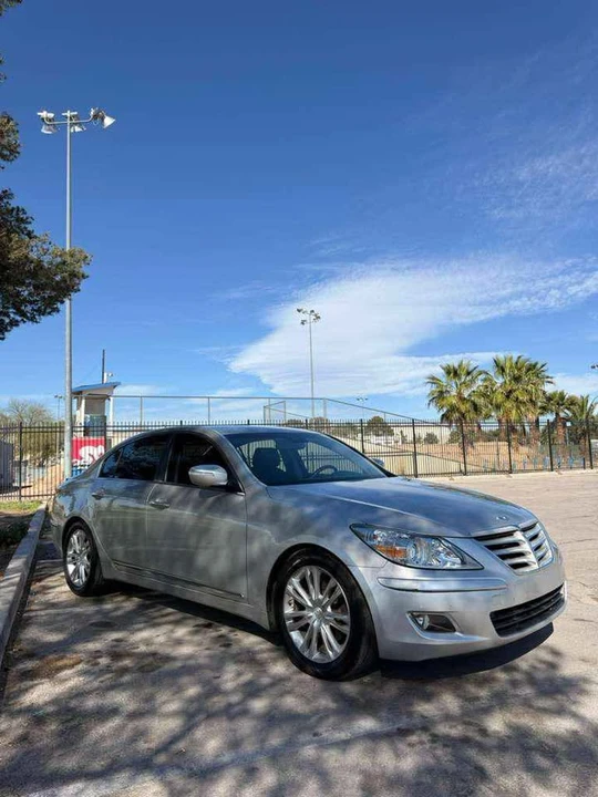 2009 Hyundai Genesis - Image 5 of 12