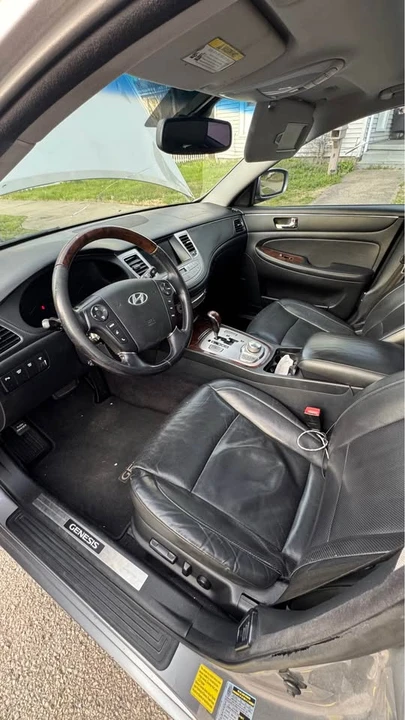 2009 Hyundai Genesis - Image 4 of 6
