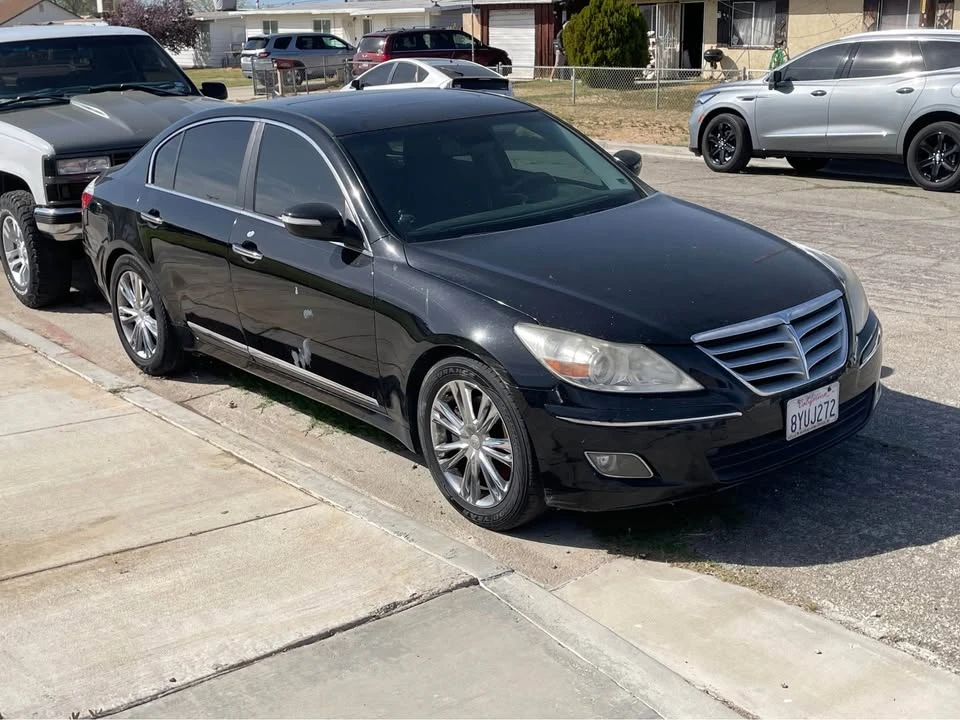 2009 Hyundai Genesis - Image 2 of 6