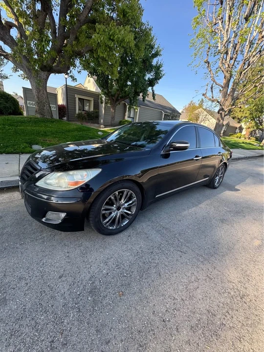 2009 Hyundai Genesis - Image 11 of 11
