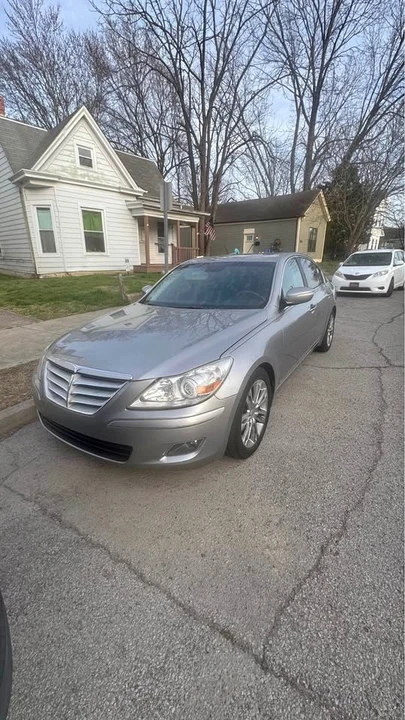 2009 Hyundai Genesis - Image 2 of 6