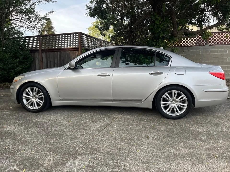 2009 Hyundai Genesis - Image 19 of 19