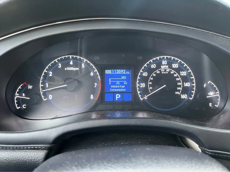 2009 Hyundai Genesis - Image 11 of 19