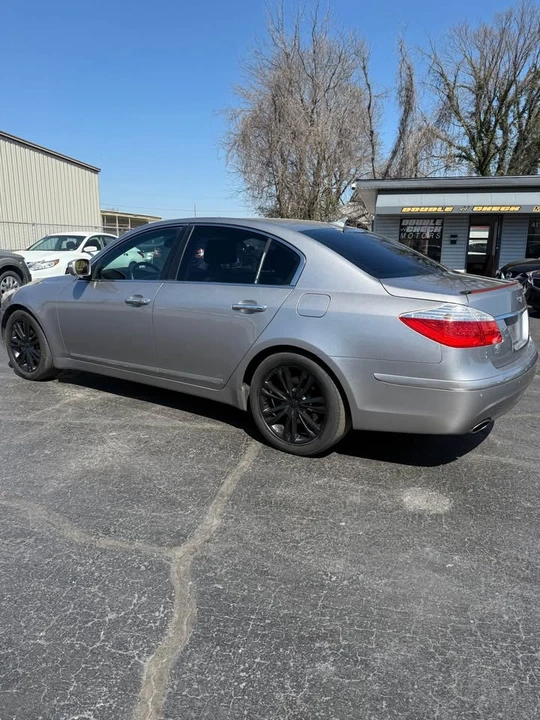 2009 Hyundai Genesis - Image 7 of 19
