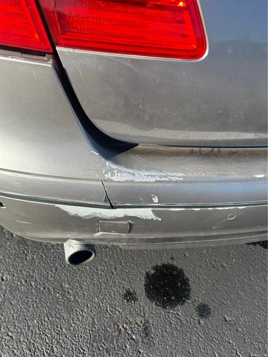 2009 Hyundai Genesis - Image 5 of 7