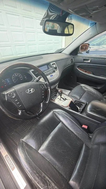 2009 Hyundai Genesis - Image 7 of 9