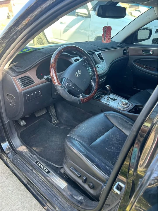 2009 Hyundai Genesis - Image 4 of 6