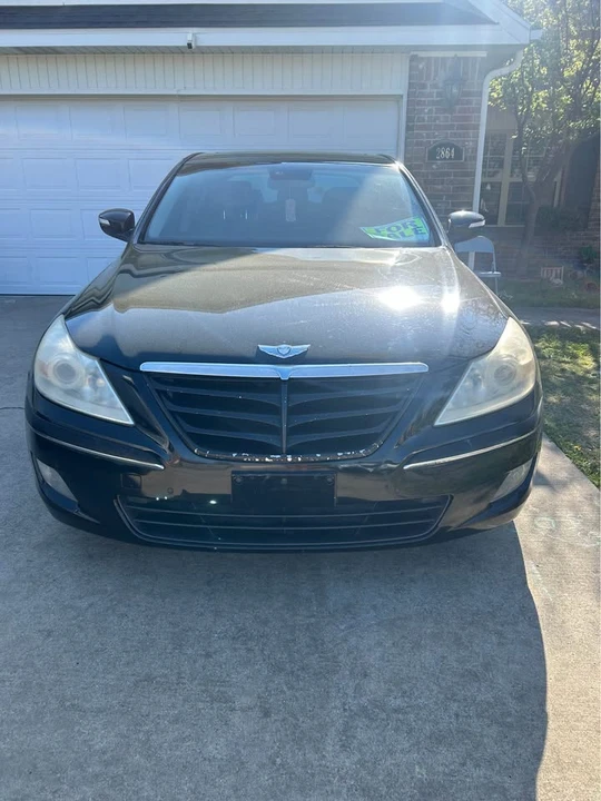 2009 Hyundai Genesis - Image 2 of 6