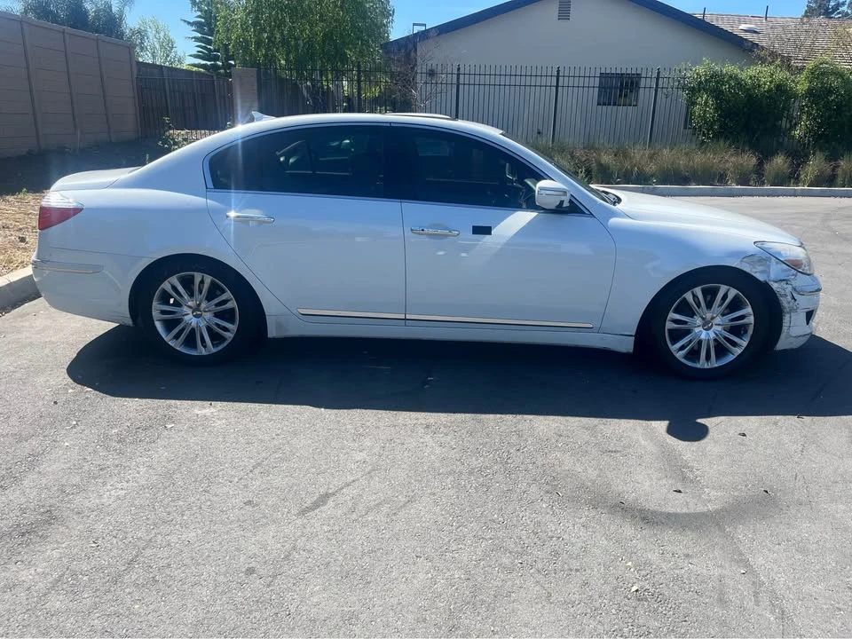 2009 Hyundai Genesis - Image 3 of 9