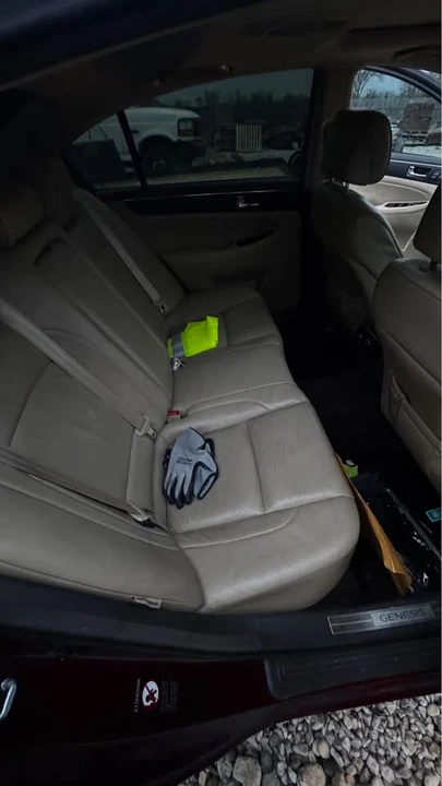 2009 Hyundai Genesis - Image 7 of 13