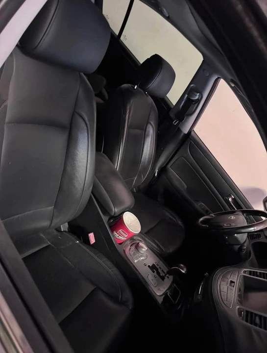 2009 Hyundai Genesis - Image 2 of 3