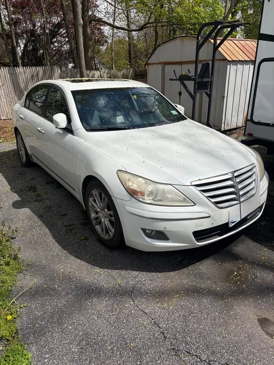 2009 Hyundai Genesis - Image 2 of 17