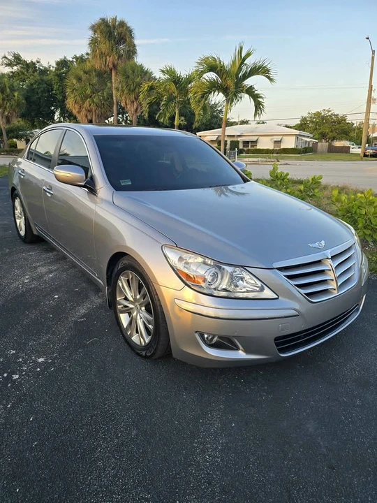 2009 Hyundai Genesis - Image 3 of 12