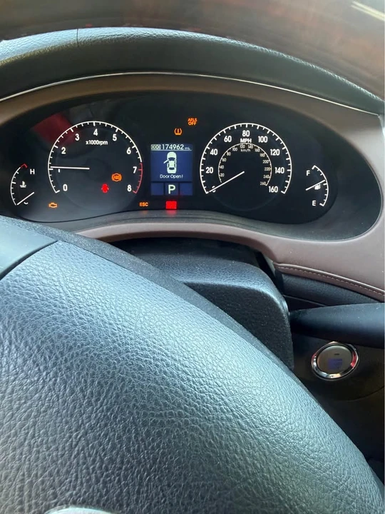 2009 Hyundai Genesis - Image 8 of 12