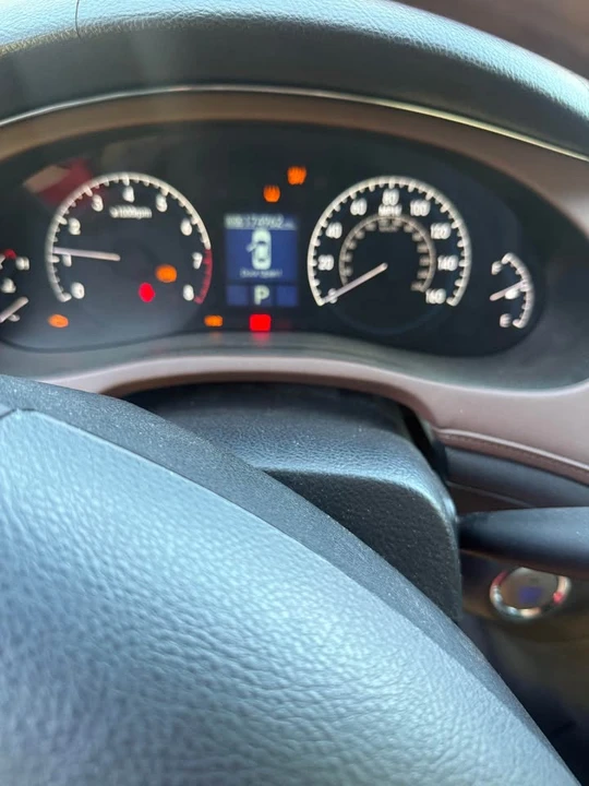 2009 Hyundai Genesis - Image 10 of 12