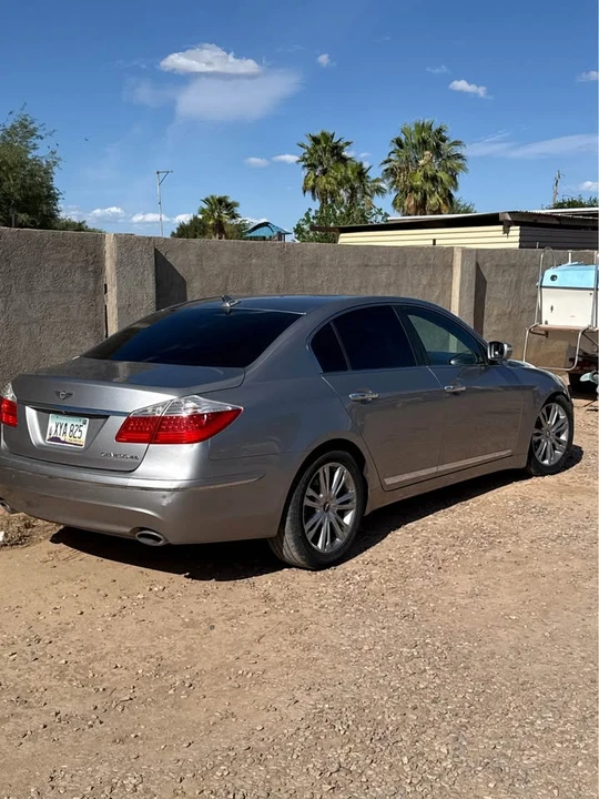 2009 Hyundai Genesis - Image 3 of 5