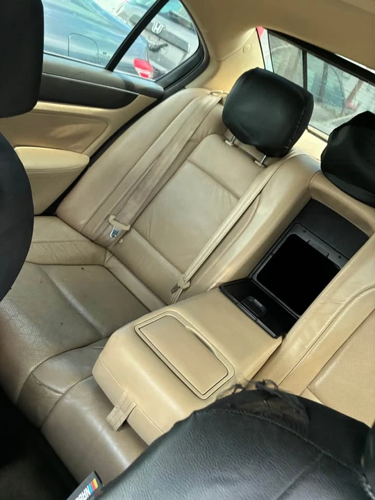 2009 Hyundai Genesis - Image 4 of 4