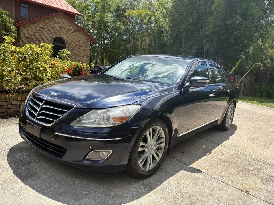 2009 Hyundai Genesis - Image 7 of 16