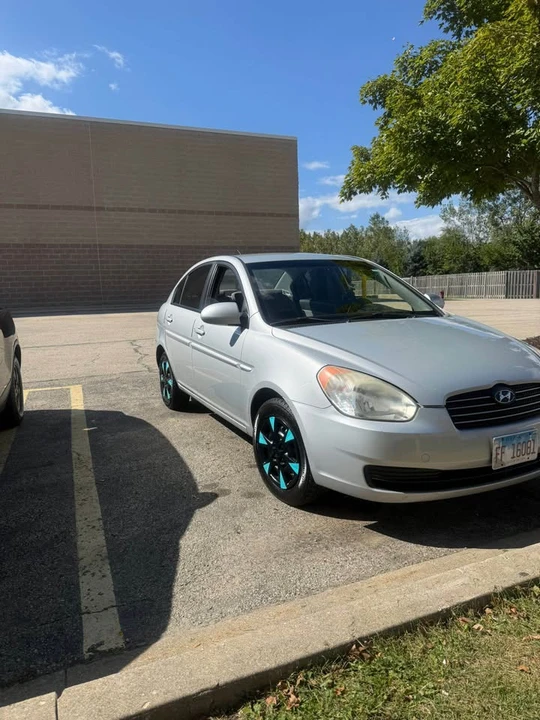 2009 Hyundai Elantra - Image 2 of 6