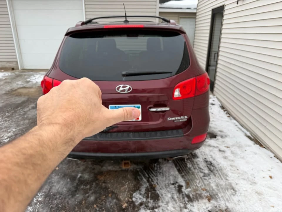 2009 Hyundai Santa Fe - Image 5 of 8