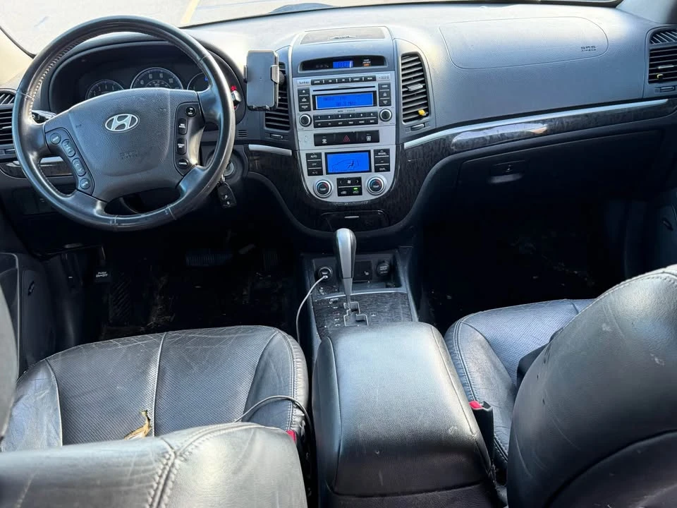 2009 Hyundai Santa Fe - Image 2 of 5