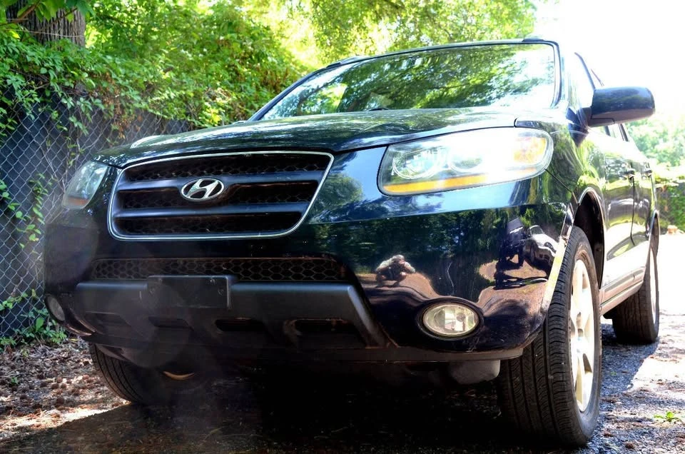 2009 Hyundai Santa Fe - Image 2 of 18