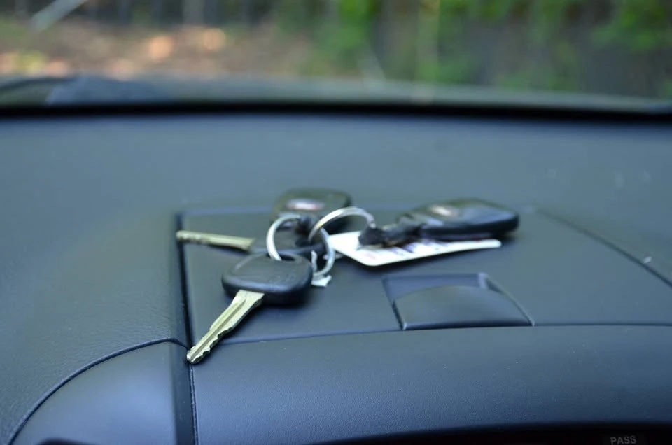 2009 Hyundai Santa Fe - Image 17 of 18