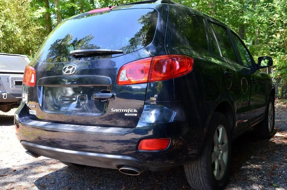 2009 Hyundai Santa Fe - Image 4 of 18