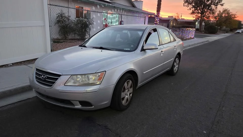 2009 Hyundai Sonata - Image 3 of 5