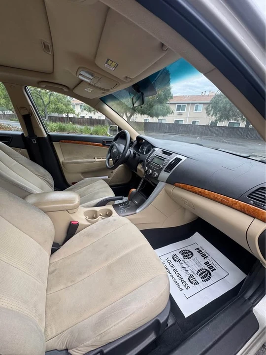 2009 Hyundai Sonata - Image 7 of 9