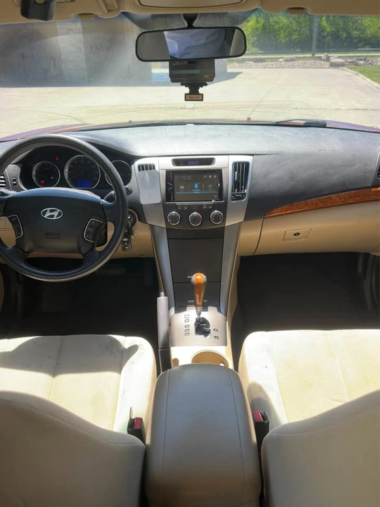 2009 Hyundai Sonata - Image 7 of 10