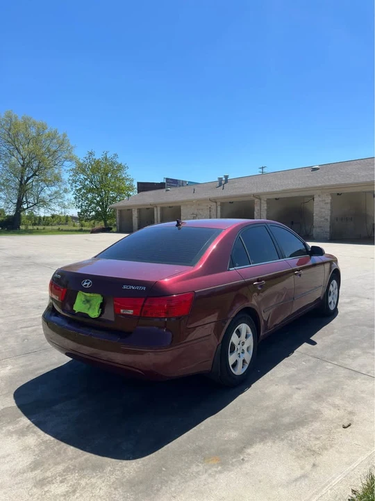 2009 Hyundai Sonata - Image 3 of 10