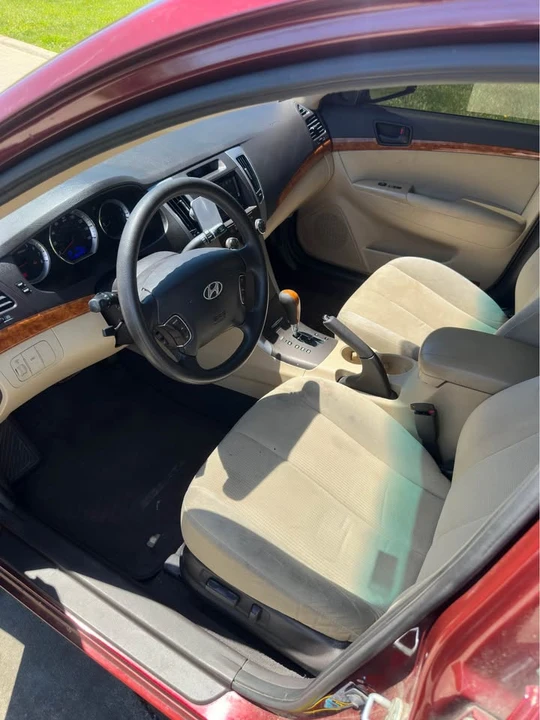 2009 Hyundai Sonata - Image 5 of 10