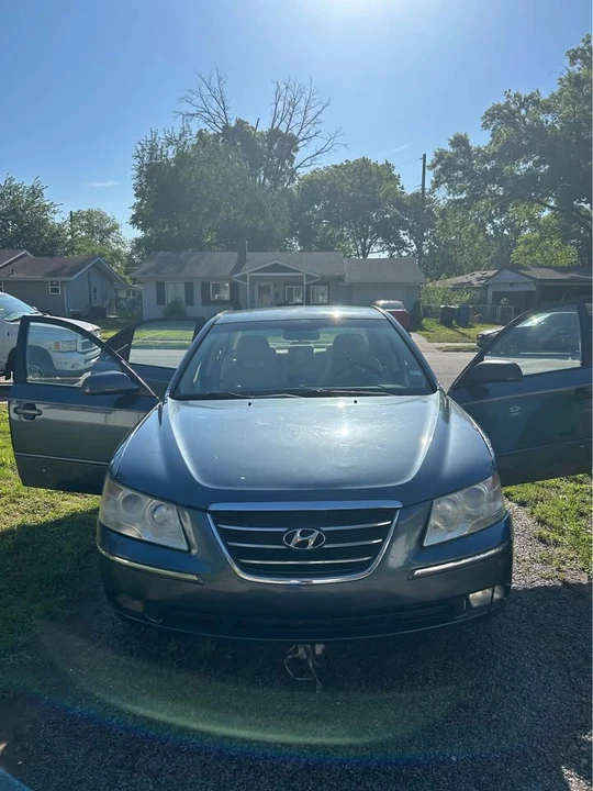 2009 Hyundai Sonata - Image 6 of 9