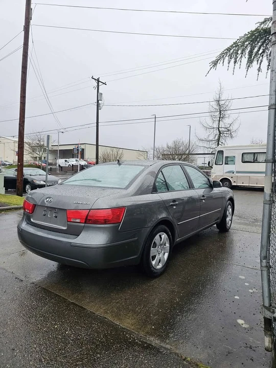 2009 Hyundai Sonata - Image 4 of 12