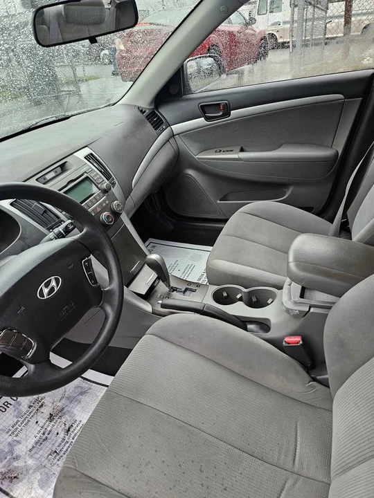 2009 Hyundai Sonata - Image 7 of 12