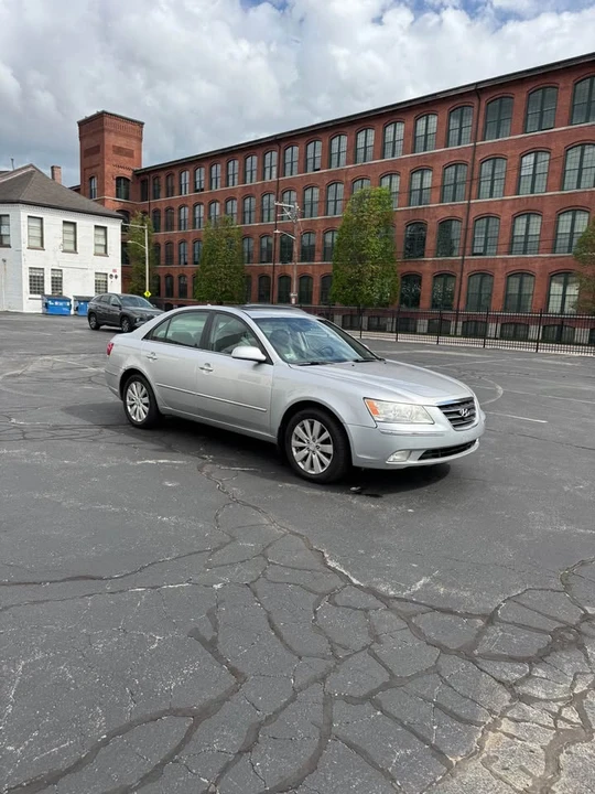 2009 Hyundai Sonata - Image 3 of 14