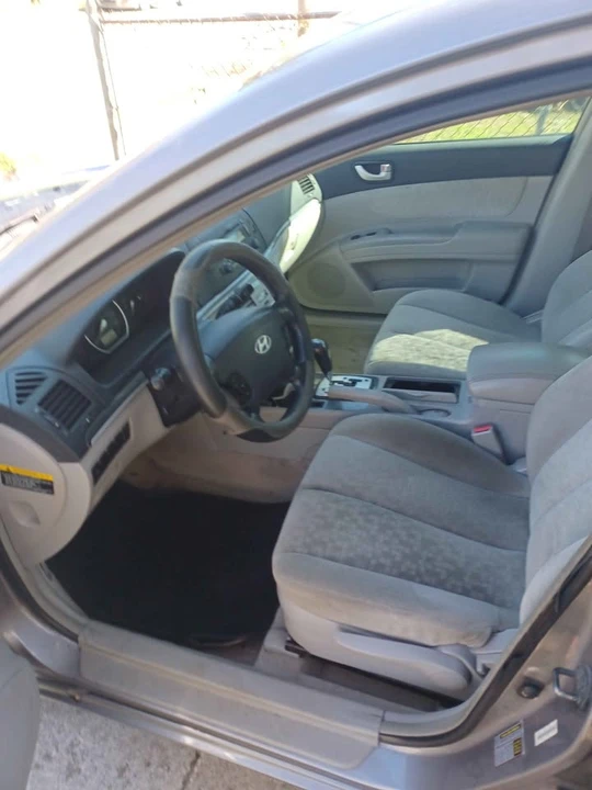 2009 Hyundai Sonata - Image 12 of 19