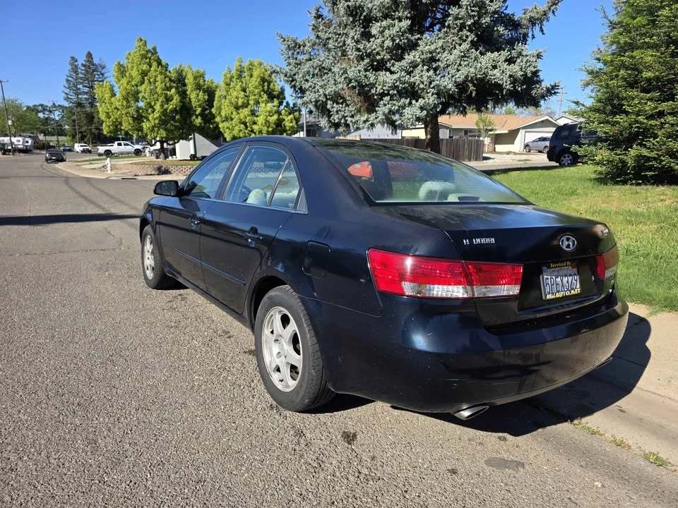 2009 Hyundai Sonata - Image 5 of 9
