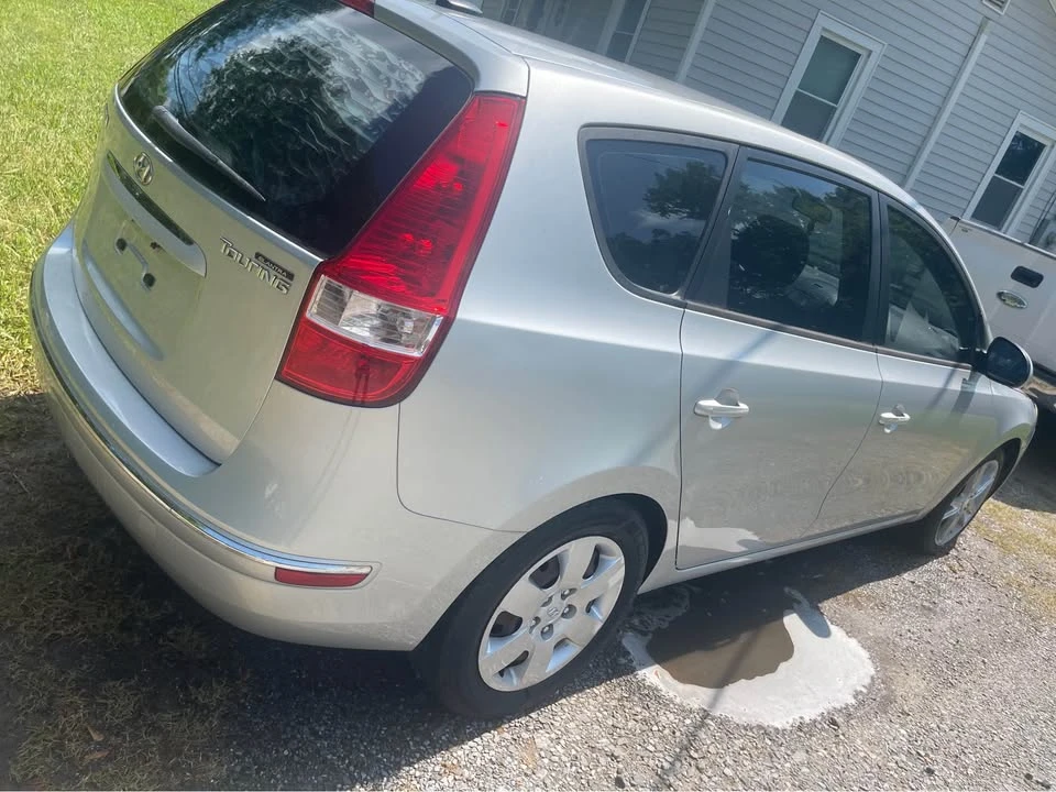 2009 Hyundai Elantra - Image 3 of 9