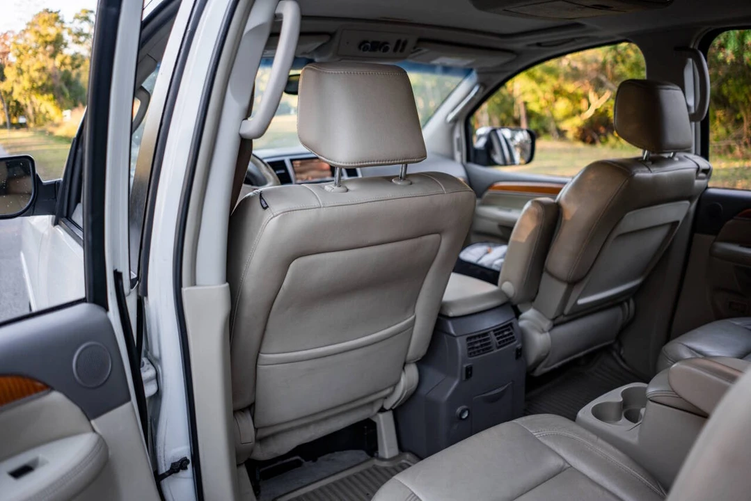 2009 Infiniti QX80 - Image 19 of 21