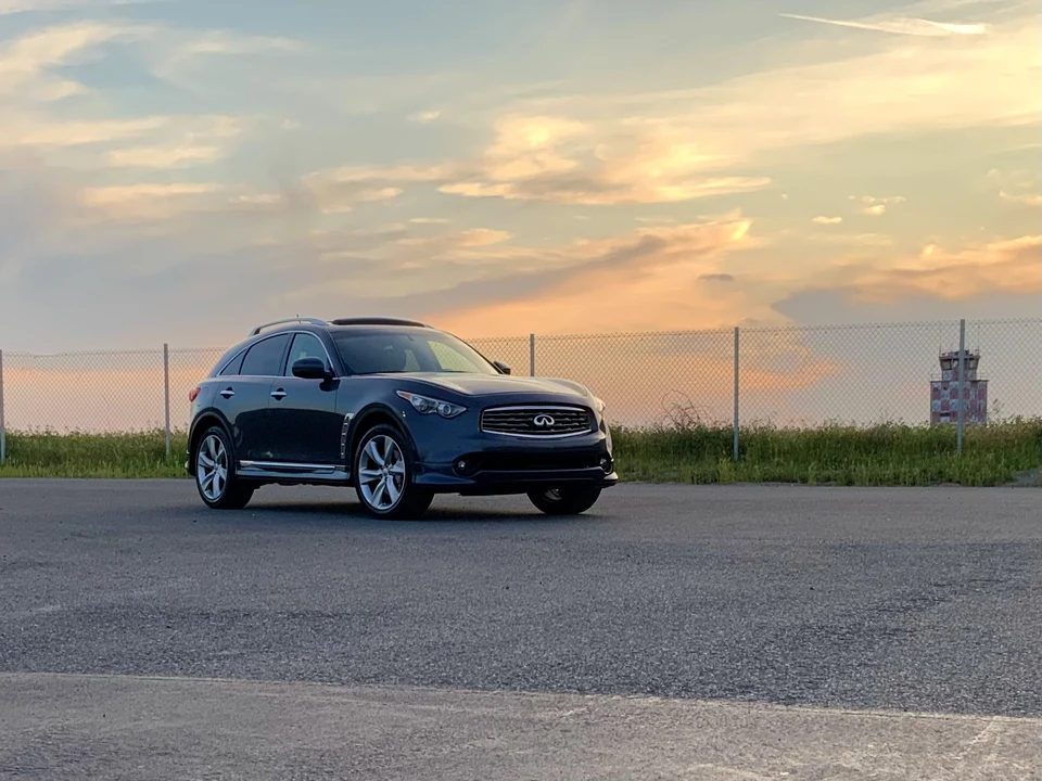 2009 Infiniti FX/QX 2nd Gen - Image 2 of 31