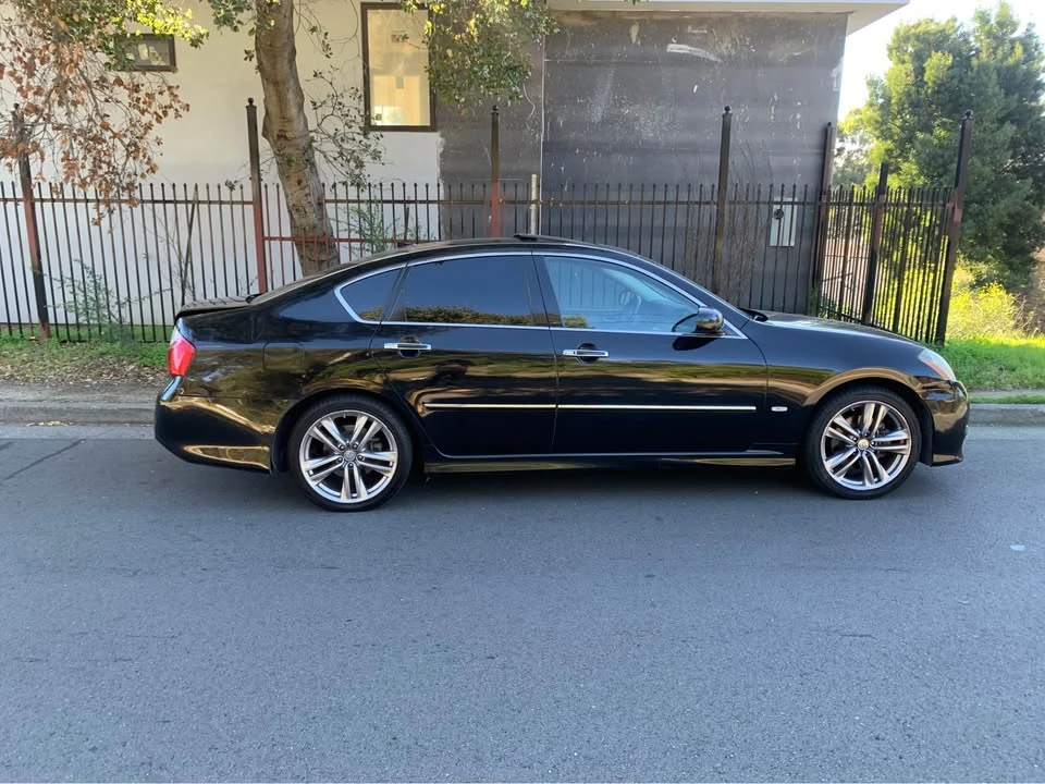 2009 Infiniti M 3rd Gen - Image 2 of 13