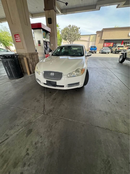 2009 Jaguar XE - Image 5 of 11