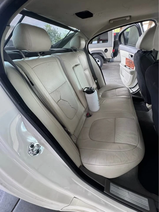 2009 Jaguar XE - Image 9 of 11
