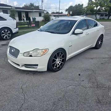 2009 Jaguar XF Luxury Sedan 4D