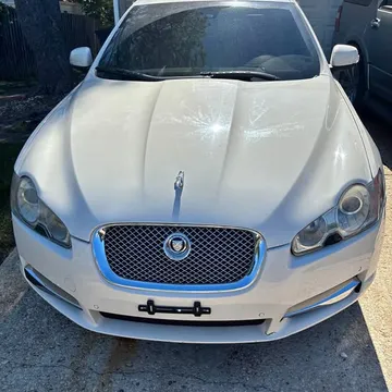 2009 Jaguar XF Luxury Sedan 4D