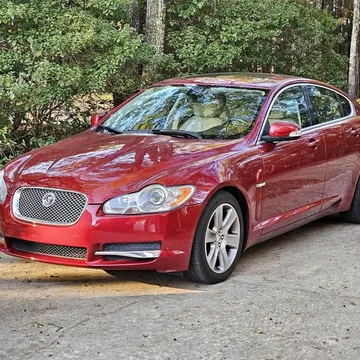 2009 Jaguar XF Luxury Sedan 4D