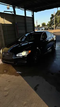 2009 Jaguar XF Luxury Sedan 4D