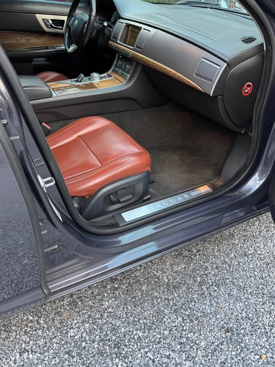 2009 Jaguar X250 XF - Image 12 of 16